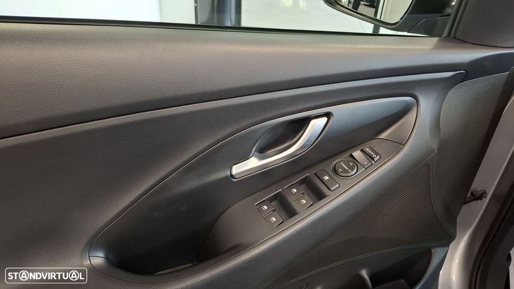 Hyundai i30 1.0 T-GDI Style Plus - 11