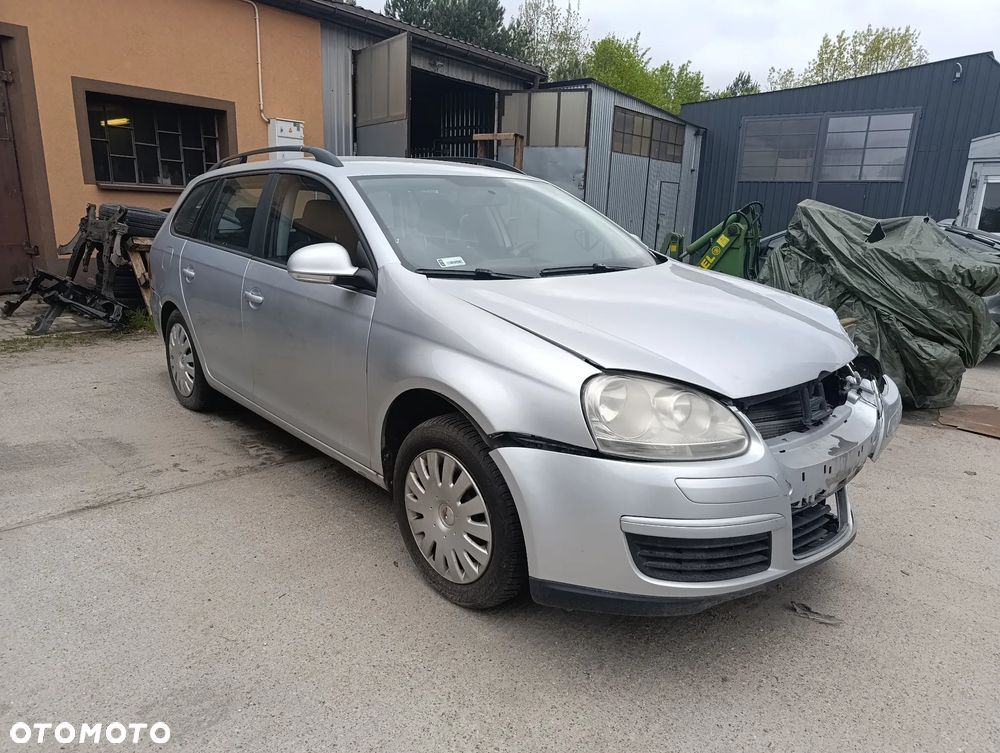 Volkswagen Golf 1.9 TDI DPF Comfortline DSG - 3