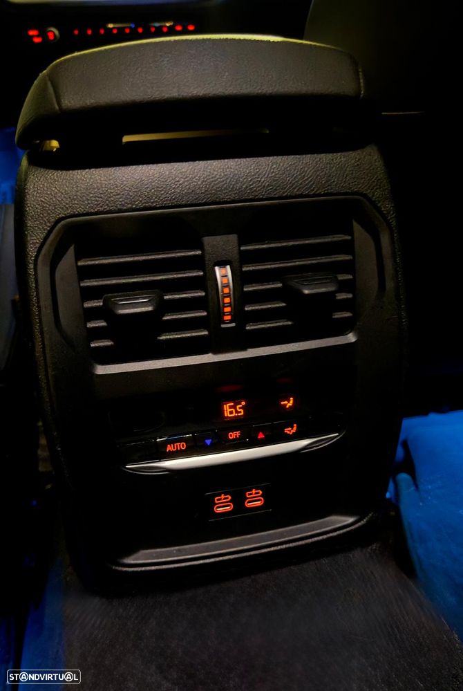 BMW 320 e Pack Desportivo M Auto - 39