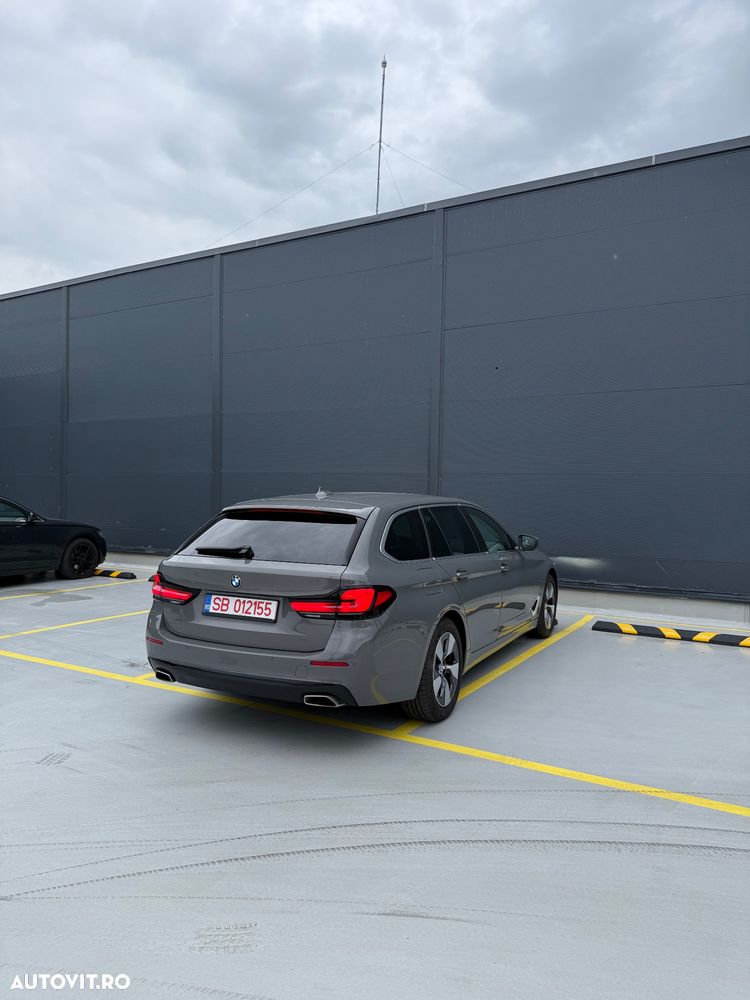 BMW Seria 5 520d AT MHEV - 29
