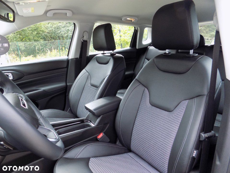 Jeep Compass - 10
