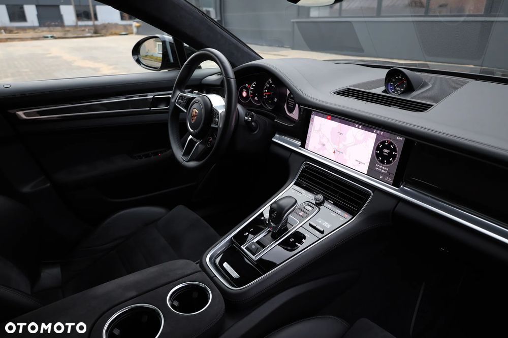 Porsche Panamera GTS - 28