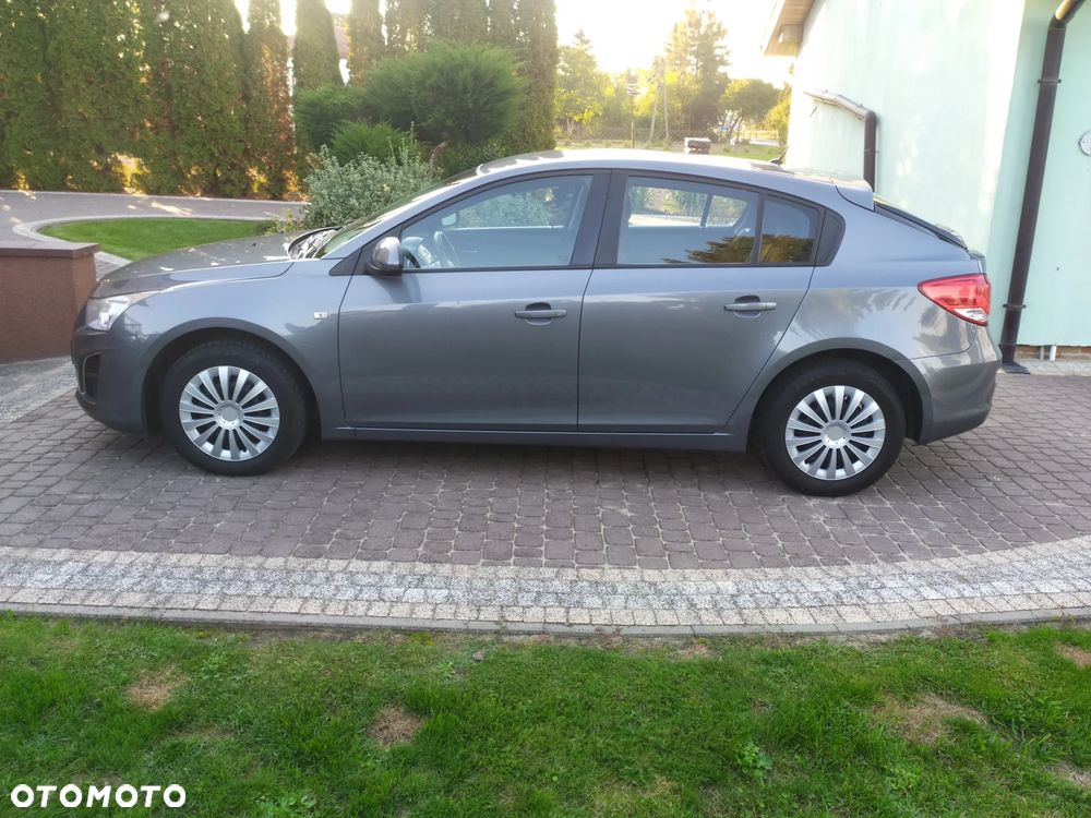 Chevrolet Cruze - 17