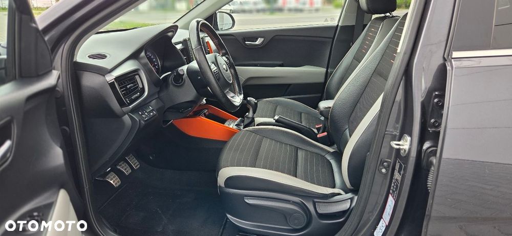 Kia Stonic 1.6 CRDi Platinum Edition - 29