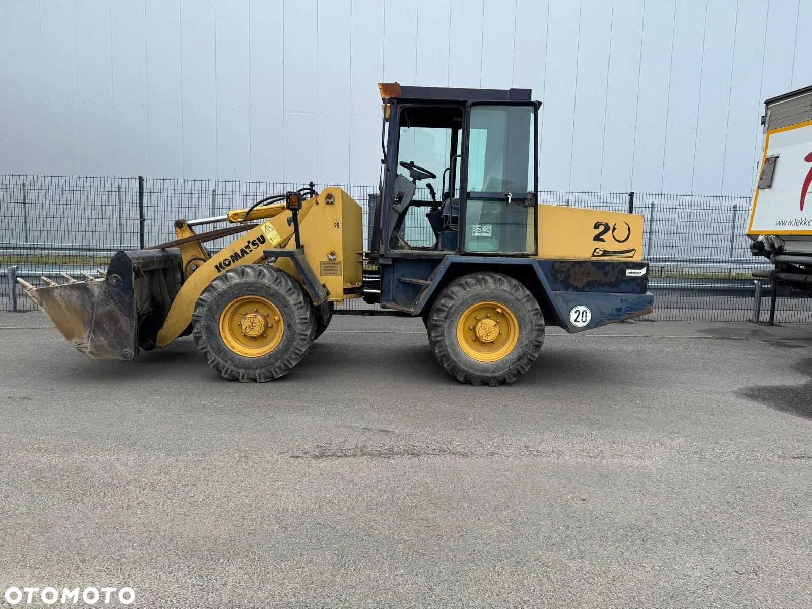 Komatsu Hanomag 20F-S - 4