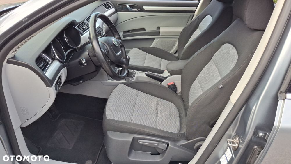 Skoda Superb 2.0 TDI PD Ambition - 7