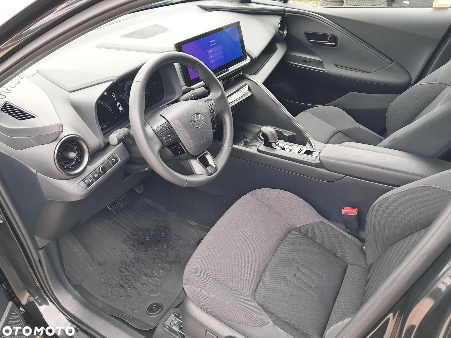 Toyota C-HR - 9