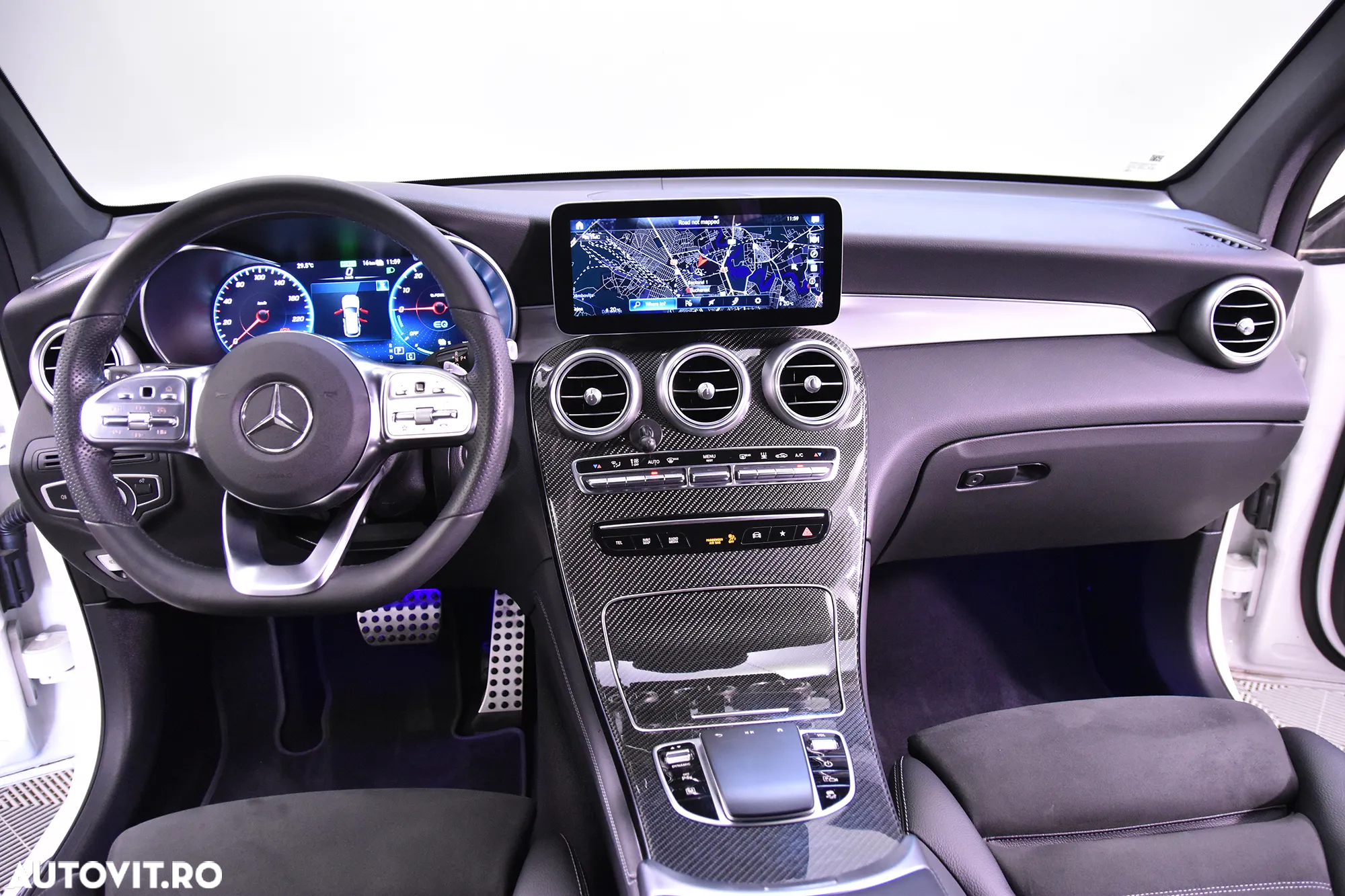 Mercedes-Benz GLC 300 e 4MATIC - 9