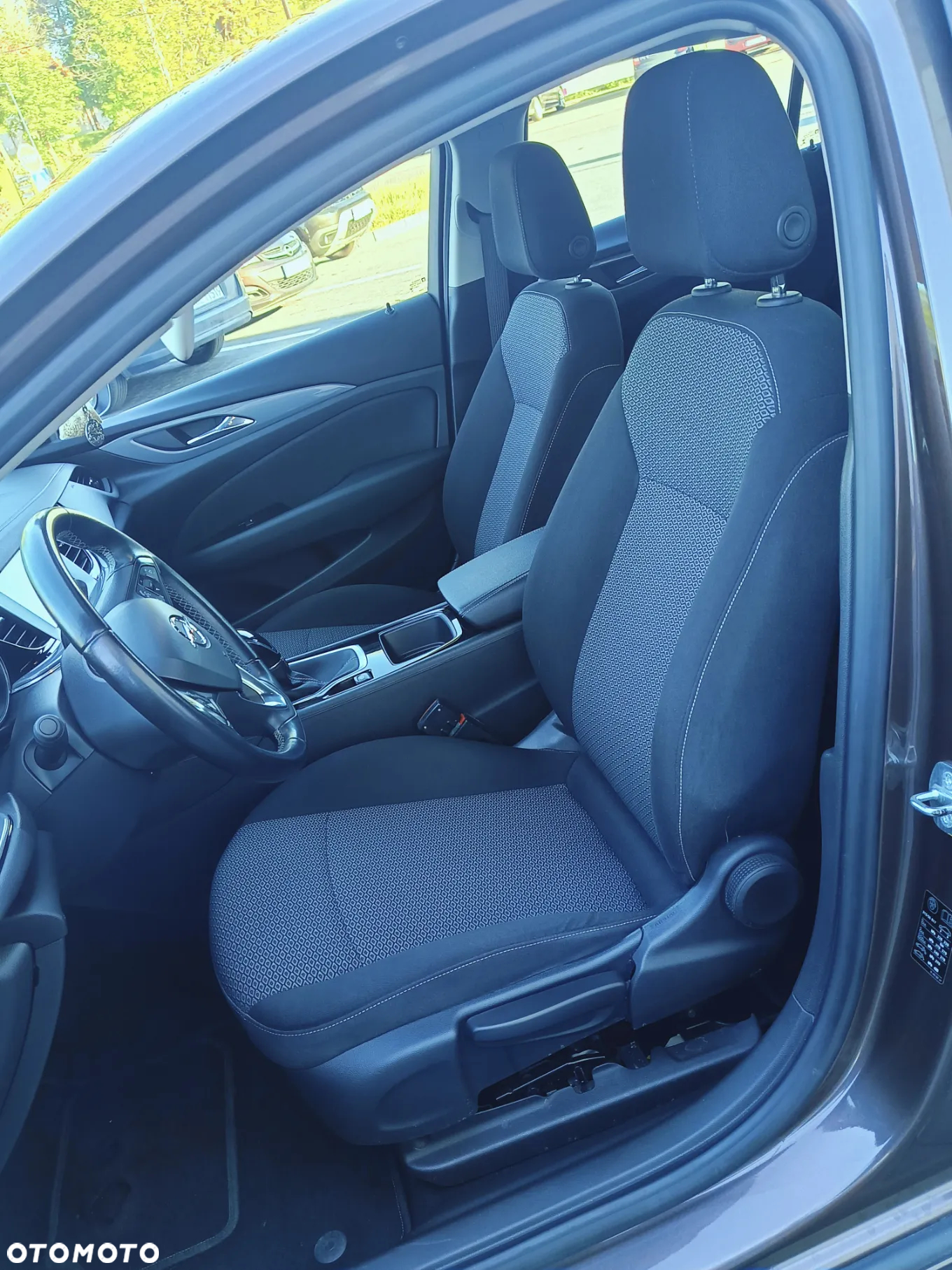 Opel Insignia - 14