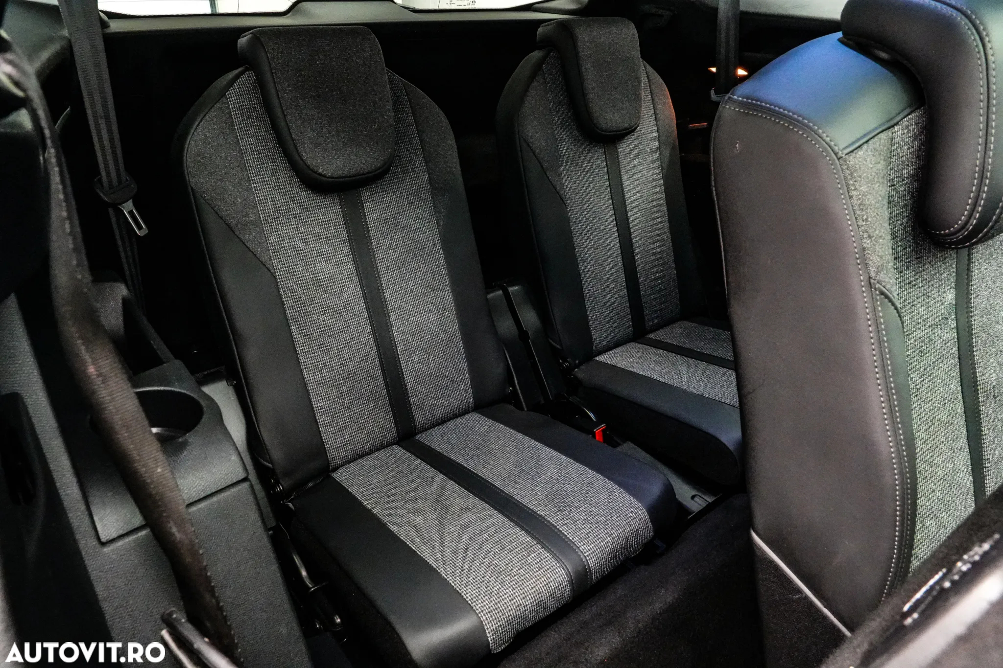 Peugeot 5008 1.2 Puretech Turbo s&s Allure - 19