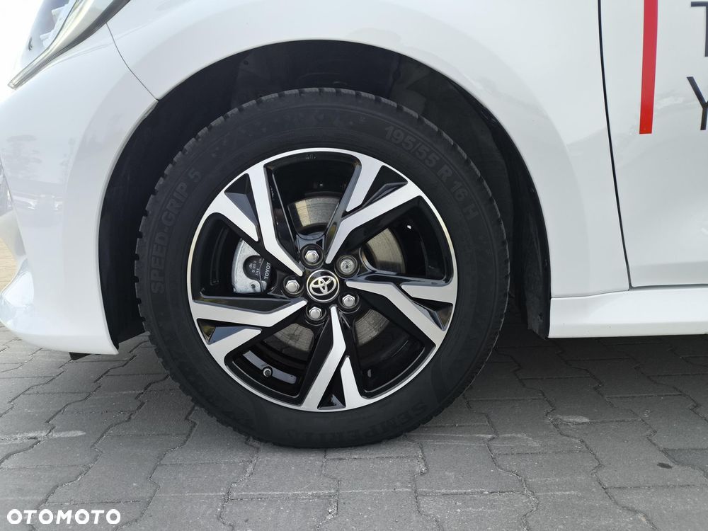 Toyota Yaris Hybrid 1.5 Style - 19