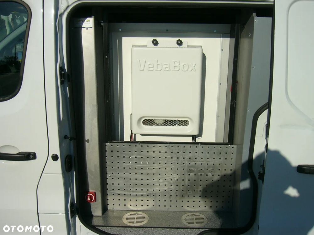 Opel Vivaro Komora chłodnicza VebaBox Panele słoneczne - 10