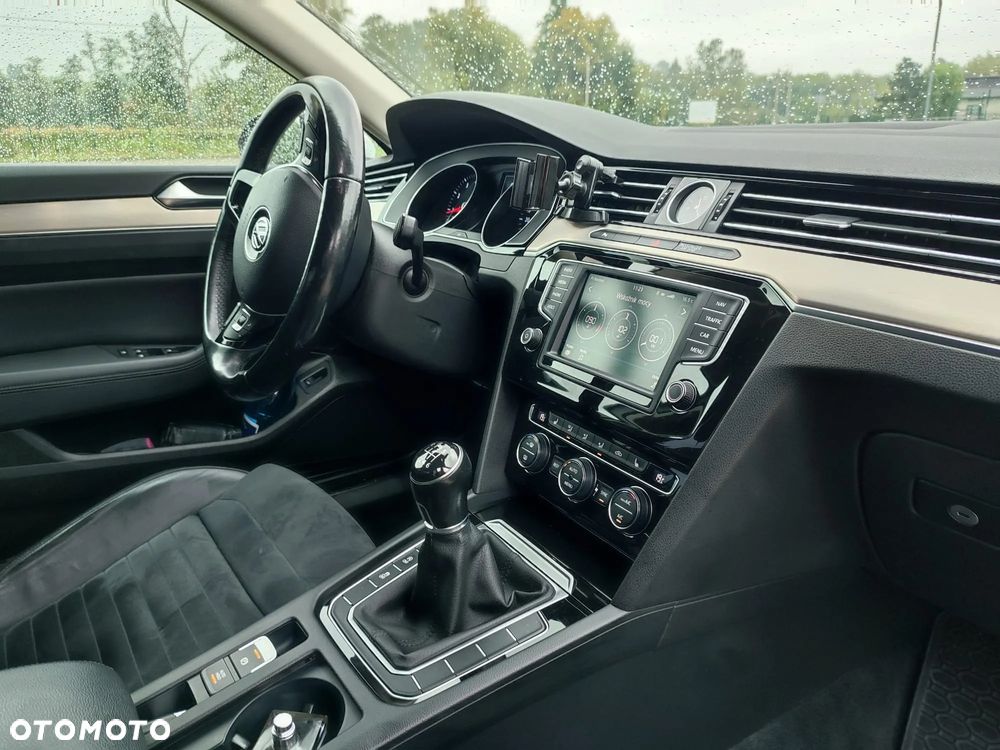 Volkswagen Passat 1.8 TSI BMT Highline - 7