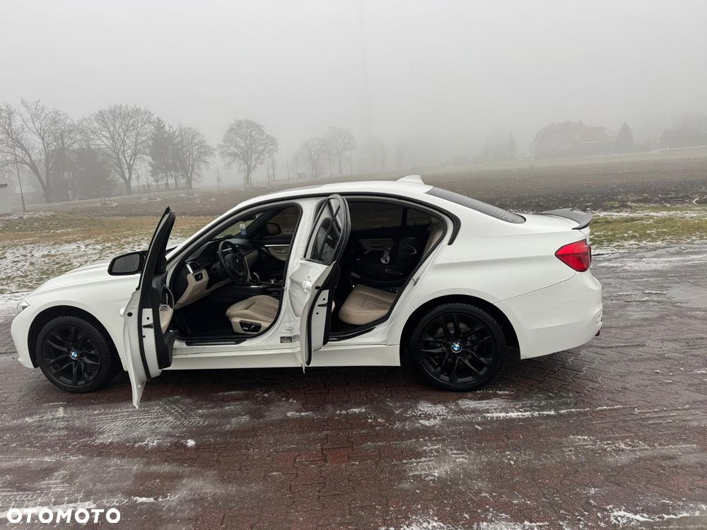 BMW Seria 3 328i - 8