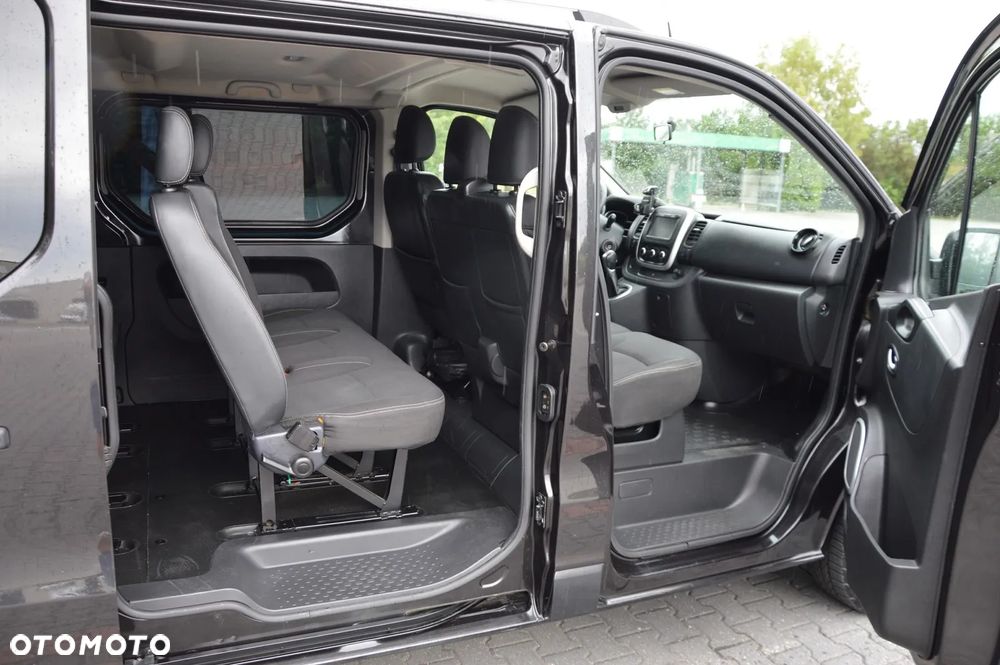 Renault Trafic Grand 2.0 dCi EDC - 19
