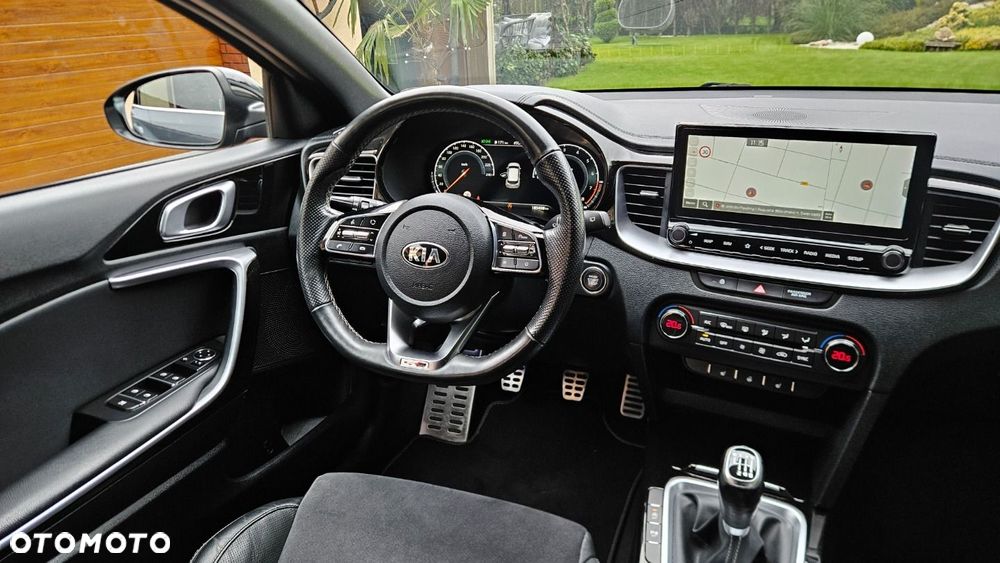 Kia ProCeed 1.4 T-GDI OPF GT LINE - 19