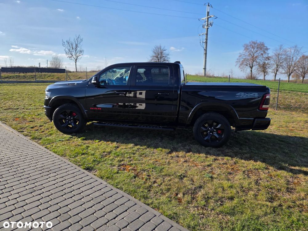 RAM 1500 5.7 Crew Cab Shortbed Bighorn Black - 9