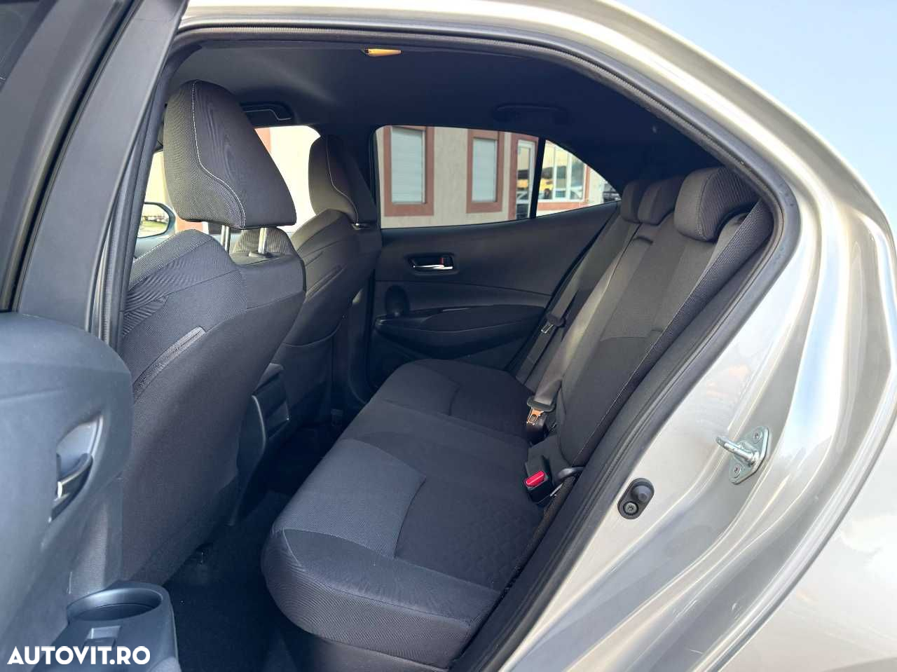 Toyota Corolla 1.8 HSD Exclusive - 16