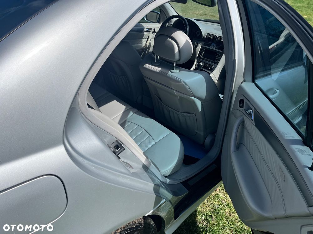 Mercedes-Benz Klasa C 55 T AMG - 14