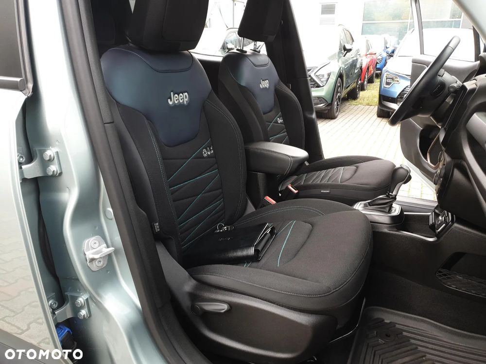 Jeep Renegade 1.5 T4 mHEV Upland FWD S&S DCT - 26