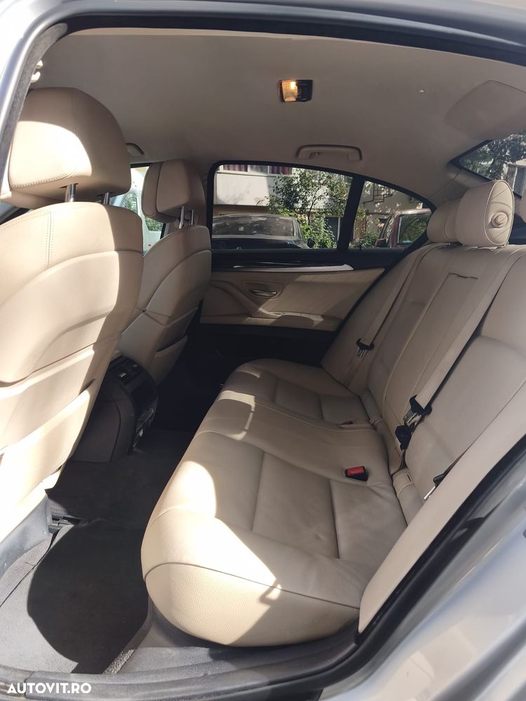BMW Seria 5 530d xDrive - 6