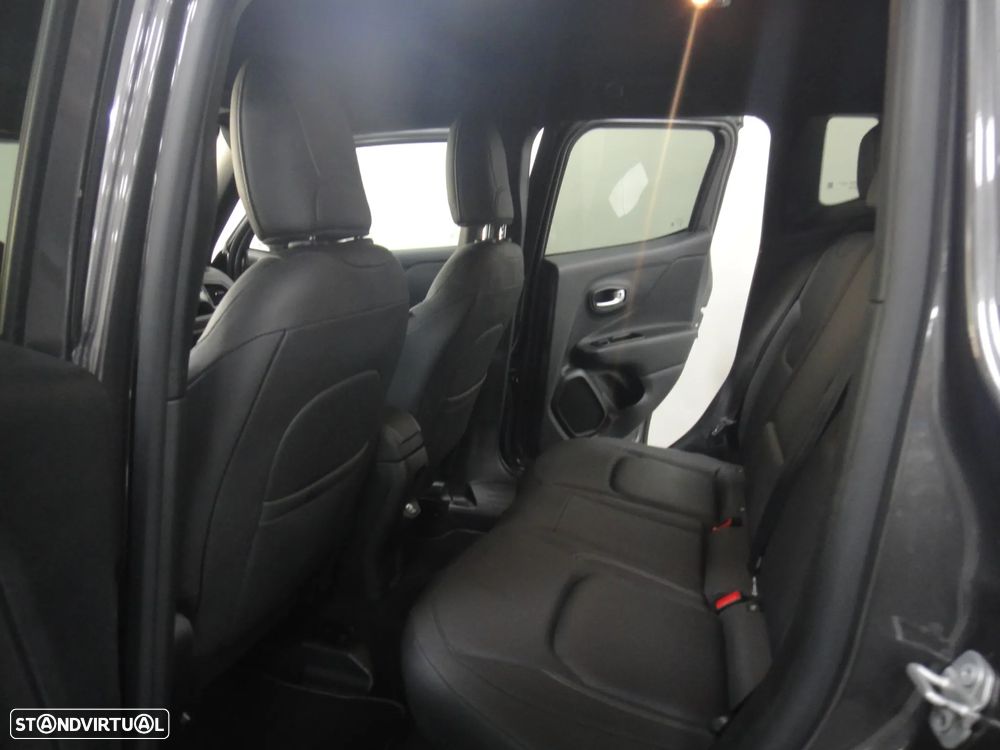 Jeep Renegade 1.3 T-GDI 4xe Auto S-Edition - 19