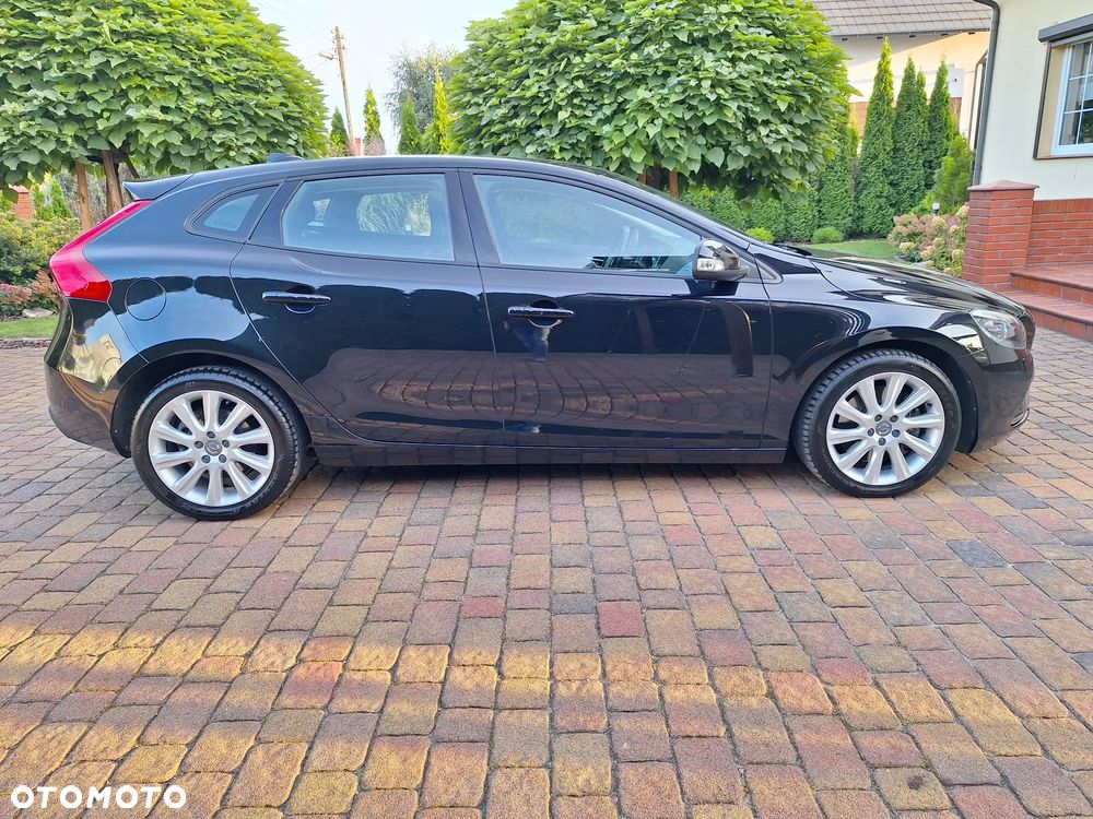 Volvo V40 D3 Momentum - 6