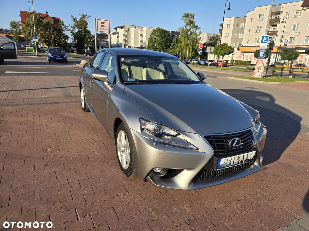 Lexus Inny - 1