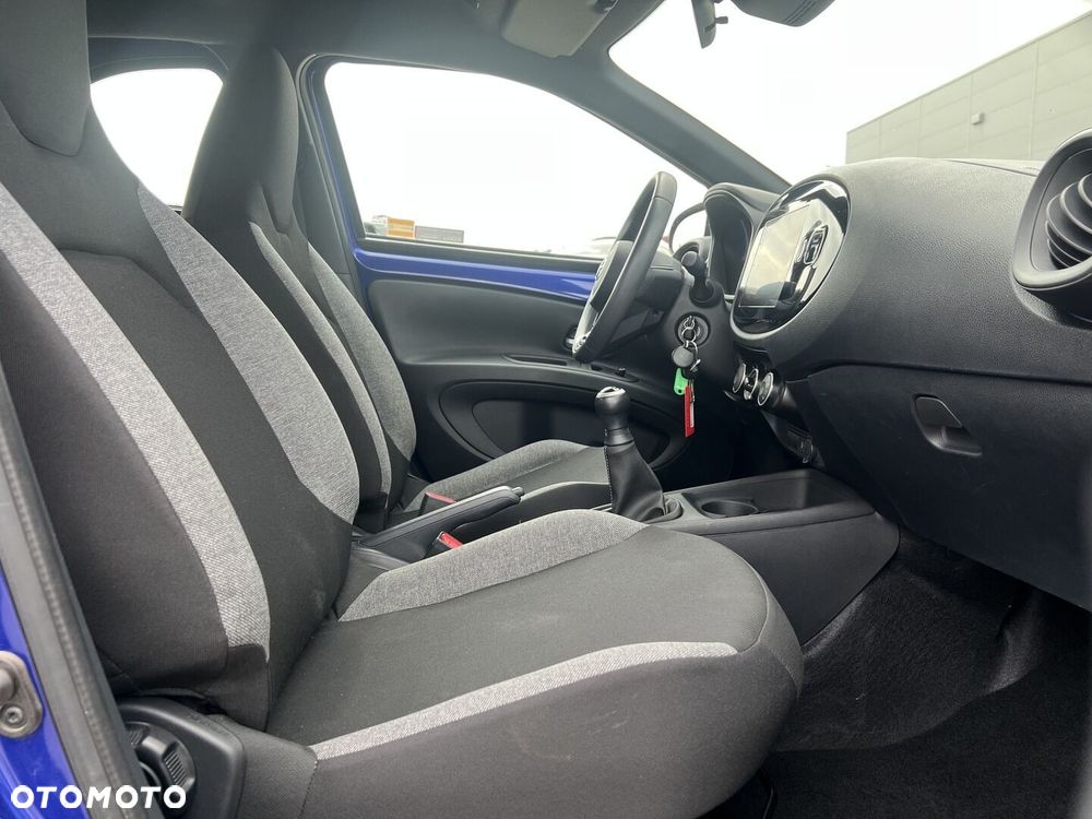 Toyota Aygo X - 12