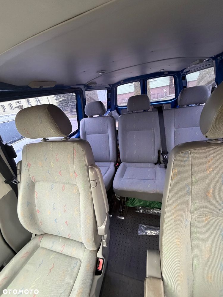 Volkswagen Transporter - 6