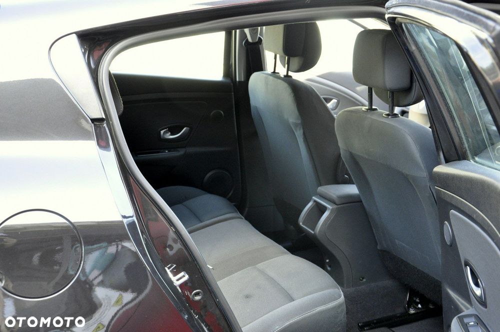 Renault Megane 1.6 16V 110 Authentique - 33