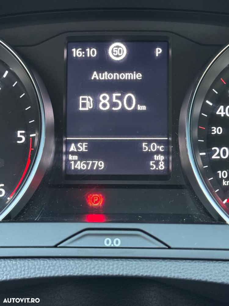 Volkswagen Passat Variant 2.0 TDI SCR DSG - 20