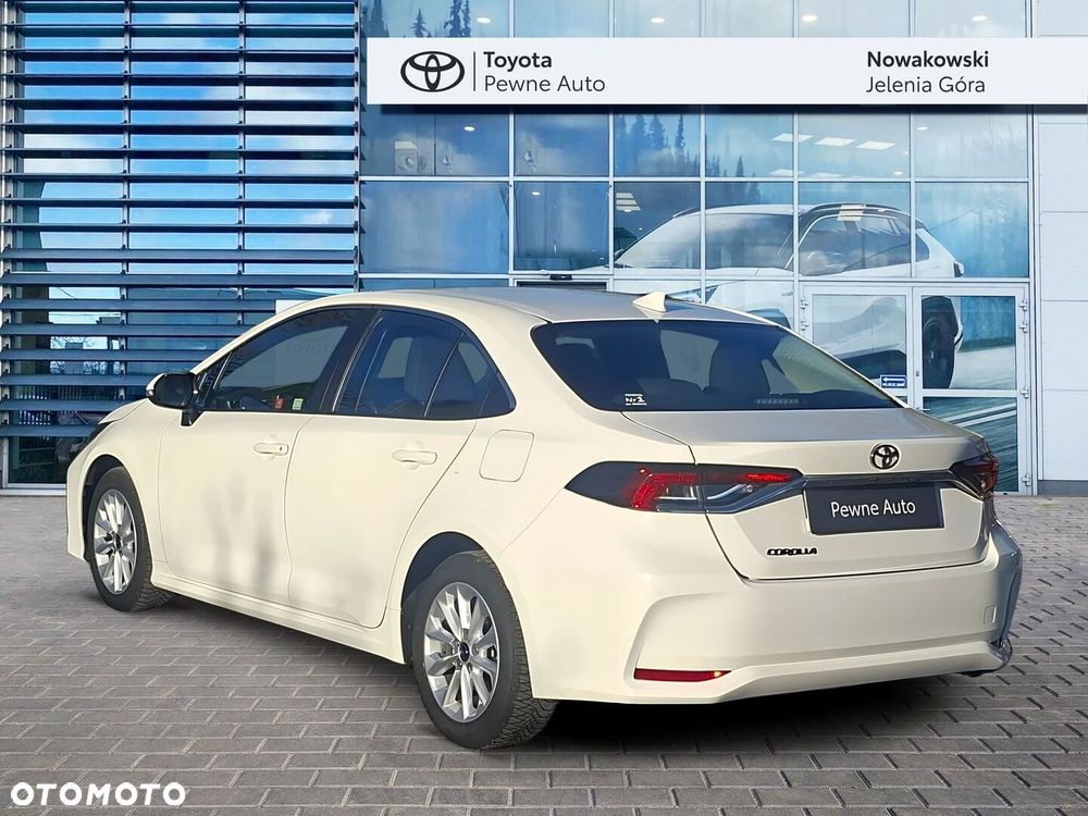 Toyota Corolla - 8