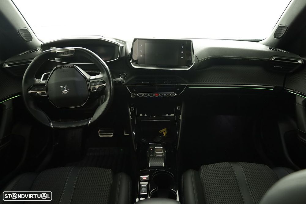 Peugeot 2008 1.2 PureTech GT EAT8 - 8