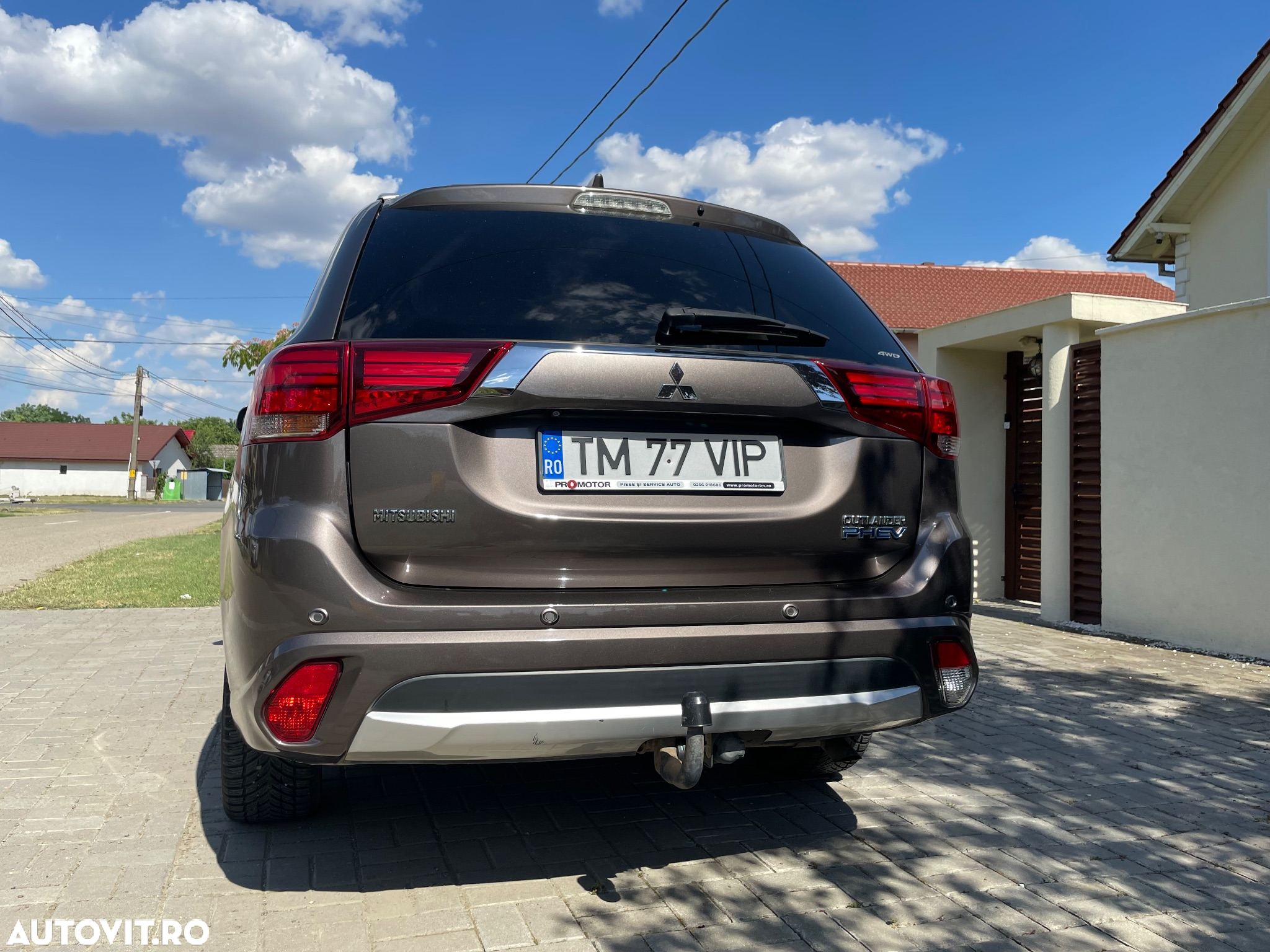 Mitsubishi Outlander - 7