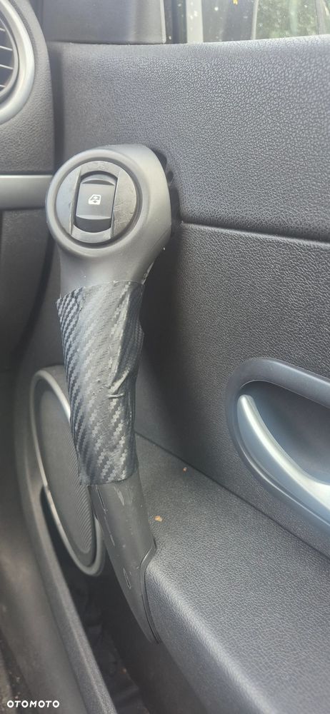 Renault Clio - 19