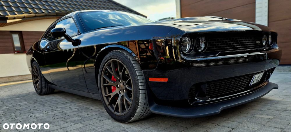 Dodge Challenger - 26
