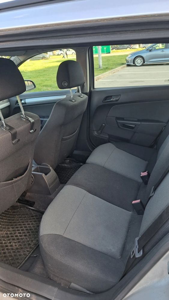 Opel Astra 1.6 Enjoy - 8