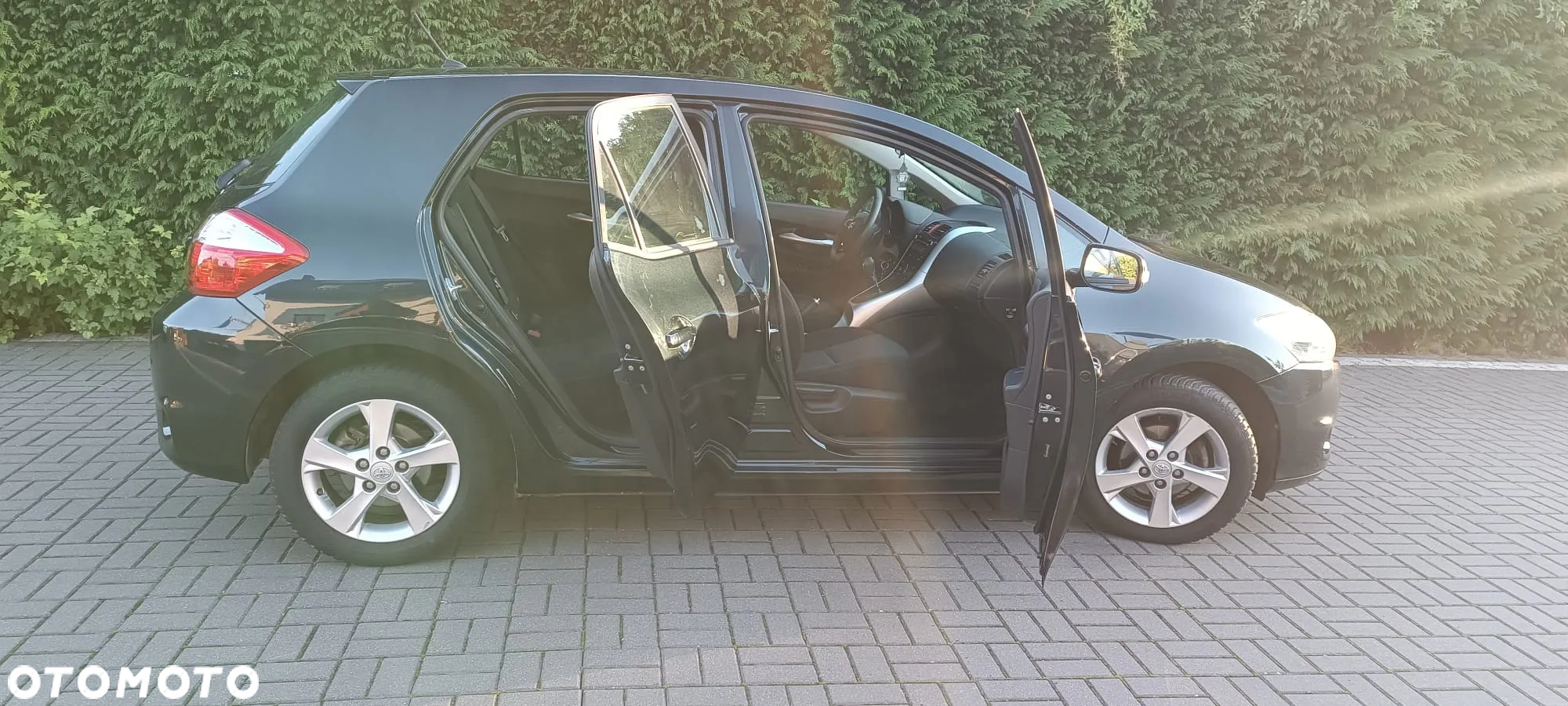 Toyota Auris 1.6 MultiMode Club - 6
