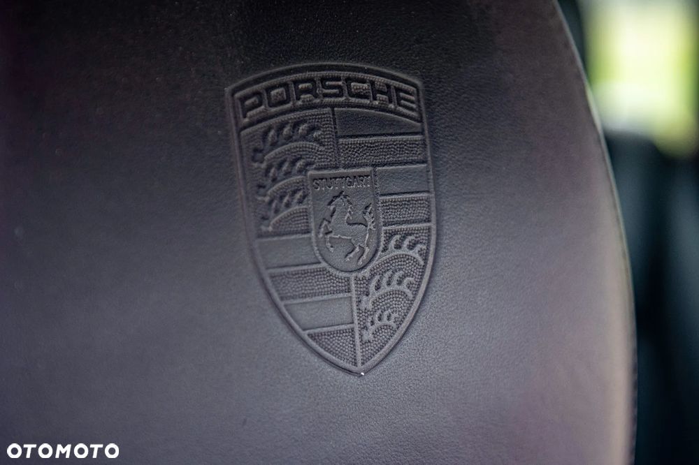 Porsche Cayenne Turbo - 24