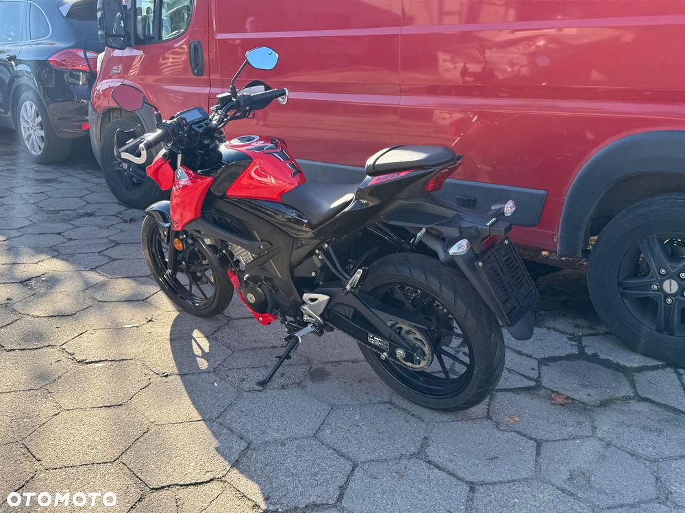 Suzuki GSX - 9