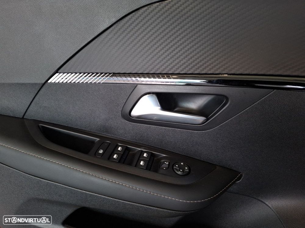 Peugeot e-208 51 kWh Allure - 25
