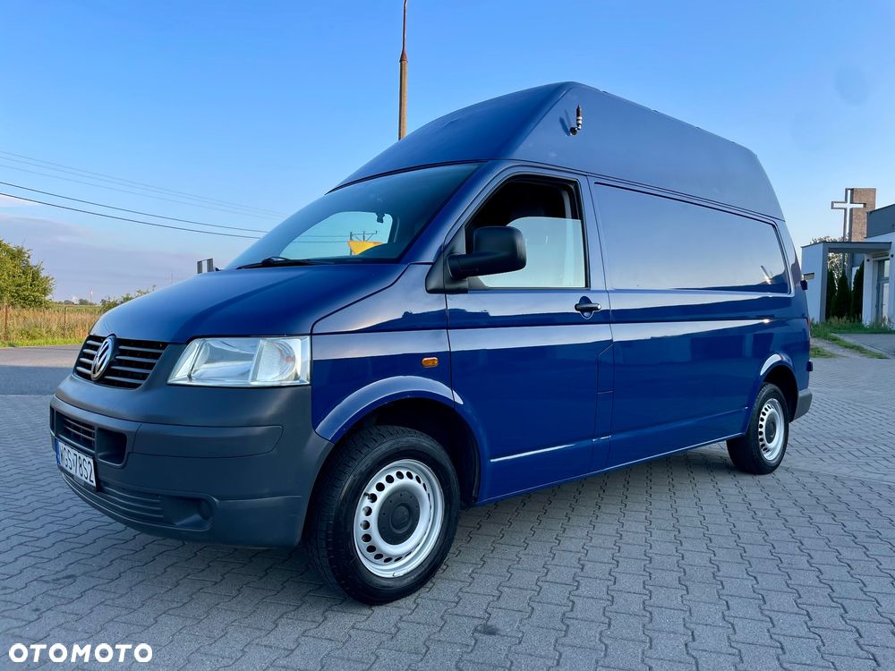Volkswagen Transporter - 2