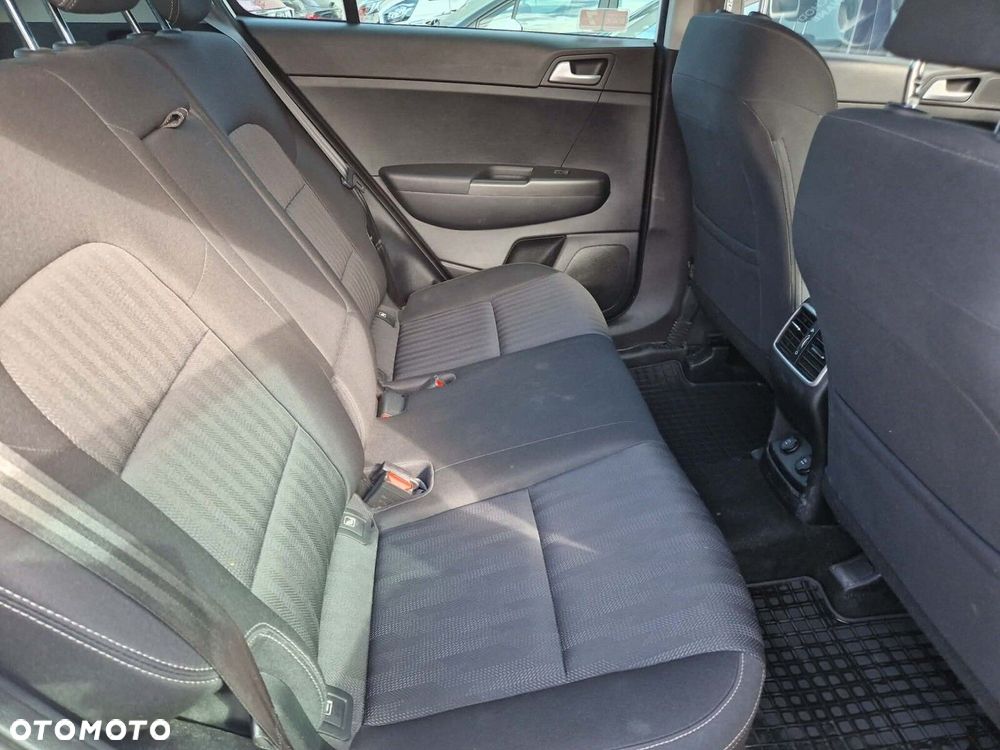 Kia Sportage 1.6 GDI M 2WD - 30