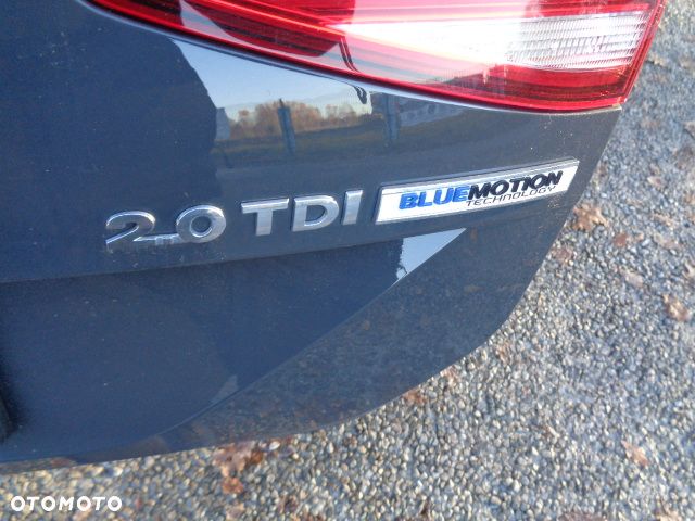 Volkswagen Passat 2.0 TDI SCR Comfortline DSG - 26