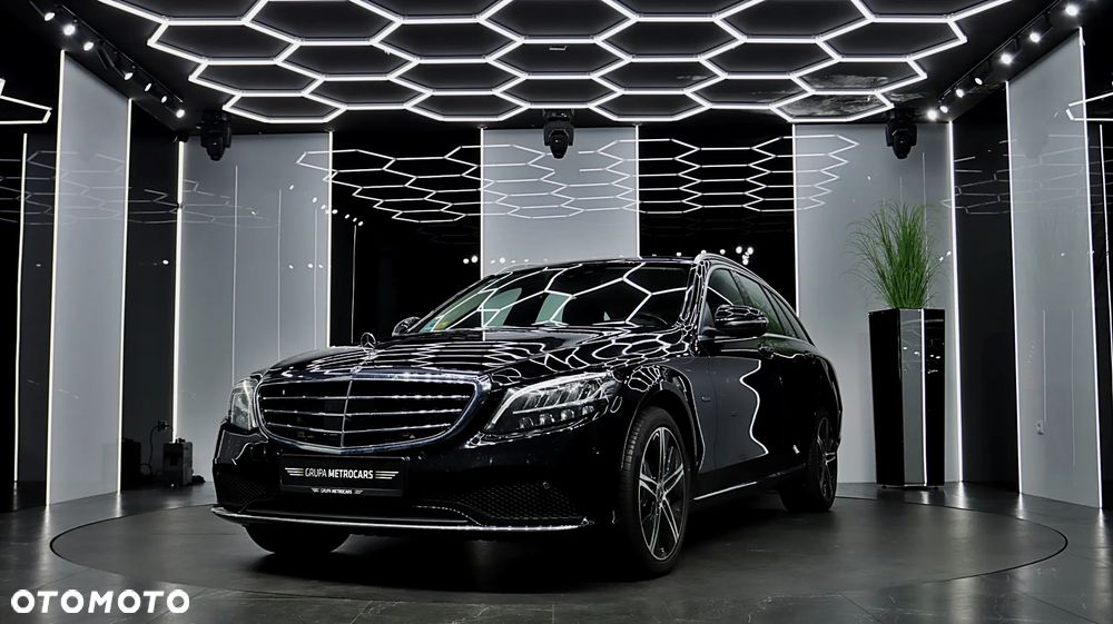 Mercedes-Benz Klasa C 300 d 9G-TRONIC - 2