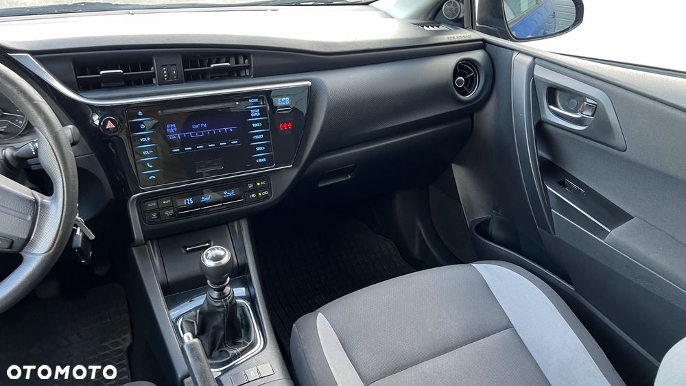 Toyota Auris 1.6 Active - 10