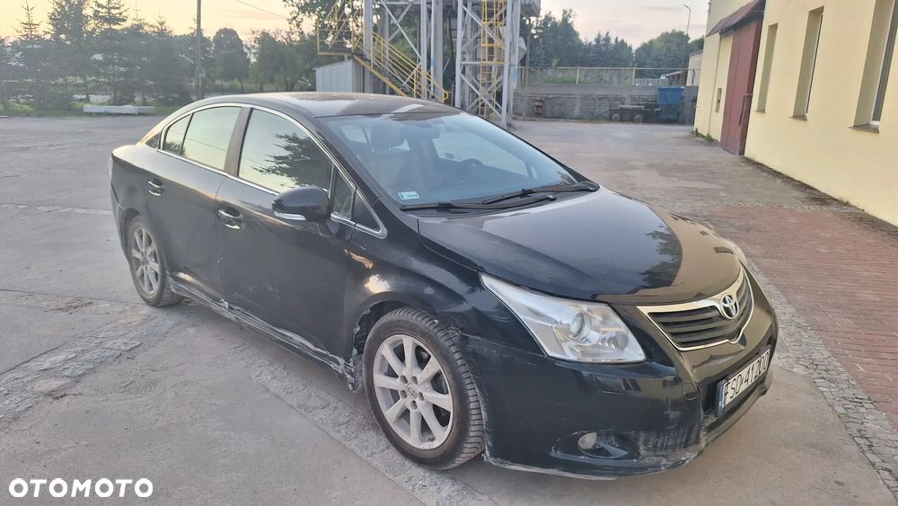 Toyota Avensis 2.0 D-4D Premium - 2