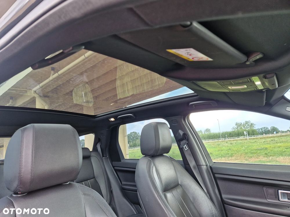 Land Rover Discovery Sport - 8