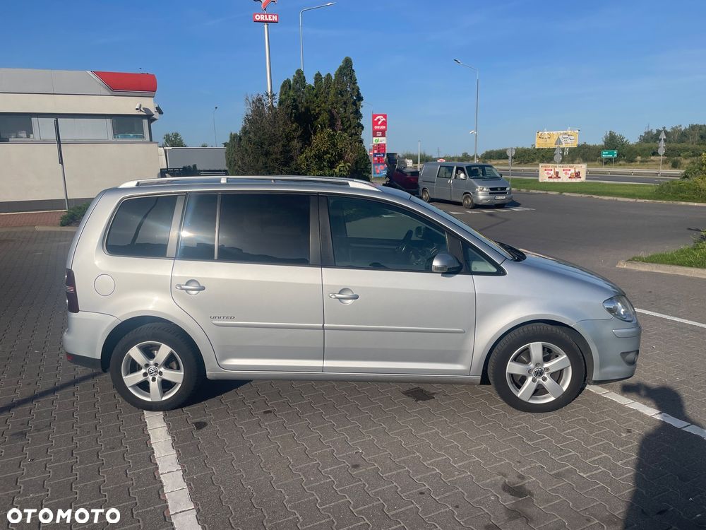 Volkswagen Touran 1.4 TSI DSG United - 22